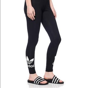 Women’s Adidas leggings